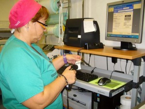 El Hospital Malvarrosa mejora la trazabilidad del material de quirófano