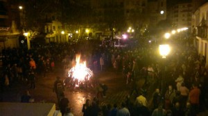 ¨Cremà¨ de la hoguera dedicada a Lorca en la plaza de Patraix/aavv patraix
