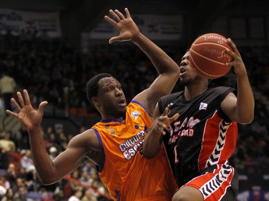 Pietrus no pudo ayudar a la victoria de su equipo. (Fotos: M. A, Polo)