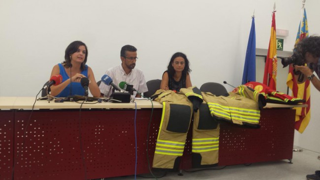 Sandra Gómez explica los detalles de la adquisición del nuevo equipamiento ante los medios de comunicación