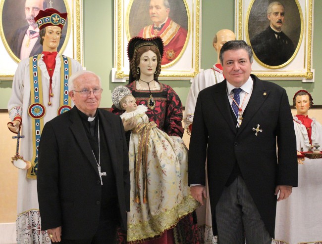 Visita Arzobispo Presentacion Bultos San Vicente