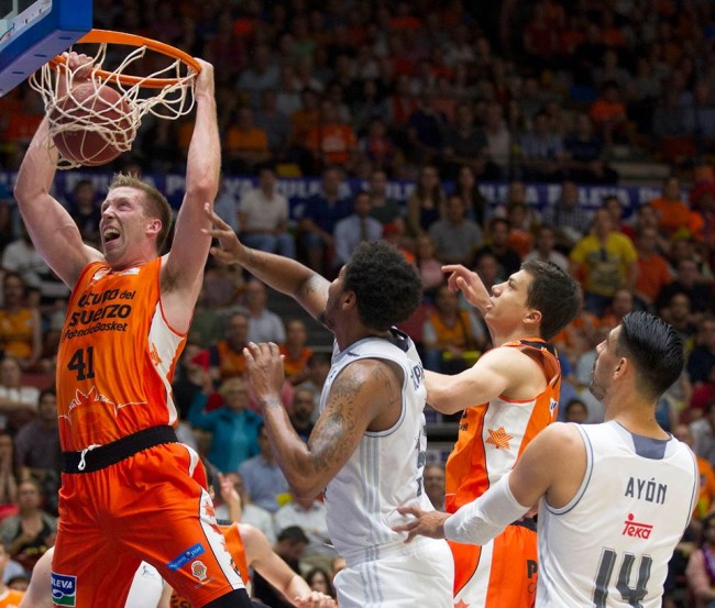 hamilton-valencia-basket