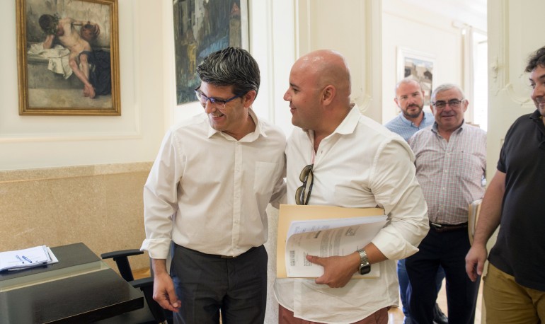 Jorge Rodríguez se reúne con alcalde de Gilet foto_Abulaila (1)