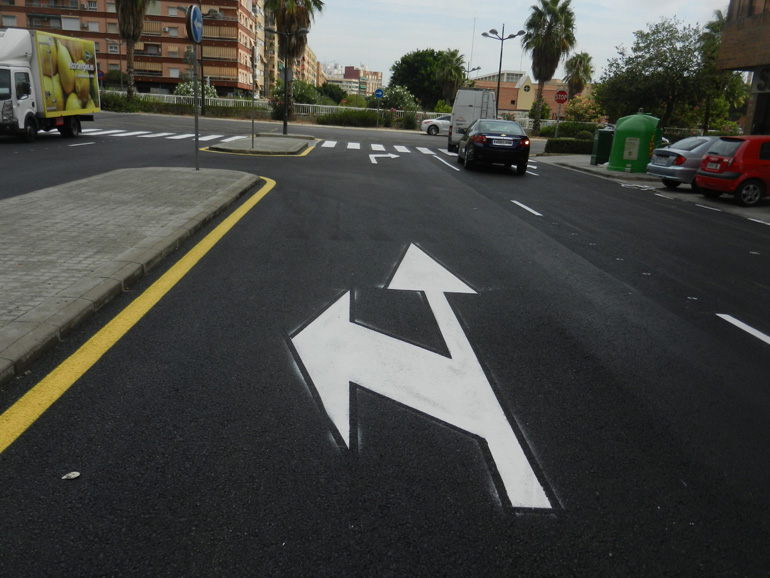 0915-asfaltat-monestir-de-poblet