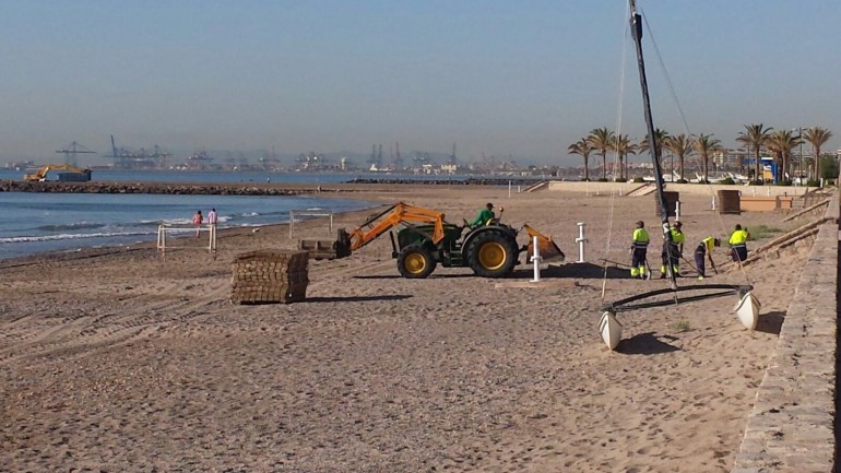 Alboraia posa a punt les seues platges