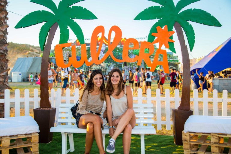 Cullera busca en els jóvens medusers al turista del futur