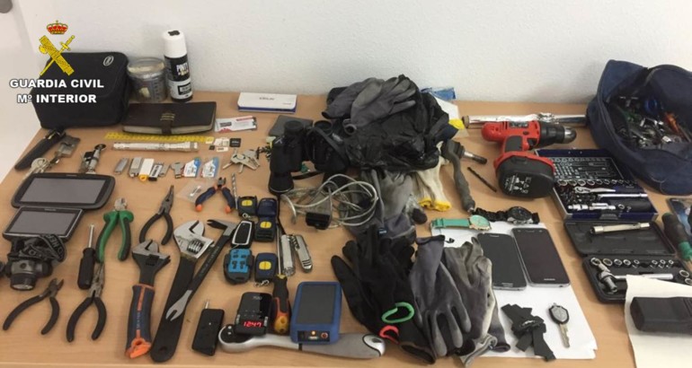 Detención en El Campello de una banda que robaba coches de alta gama