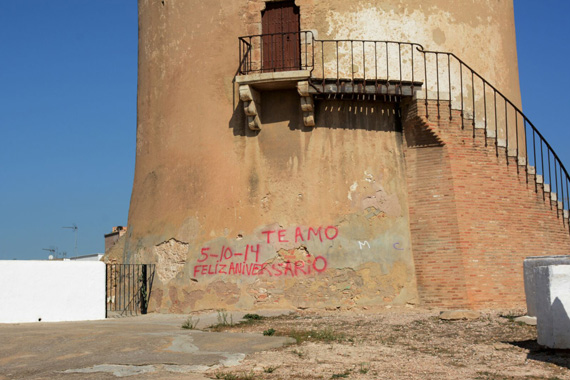 Pintada en la Torre de Paterna.