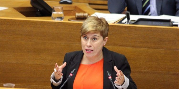 Merche Ventura, diputada de Ciudadanos en Les Corts, en una intervención.