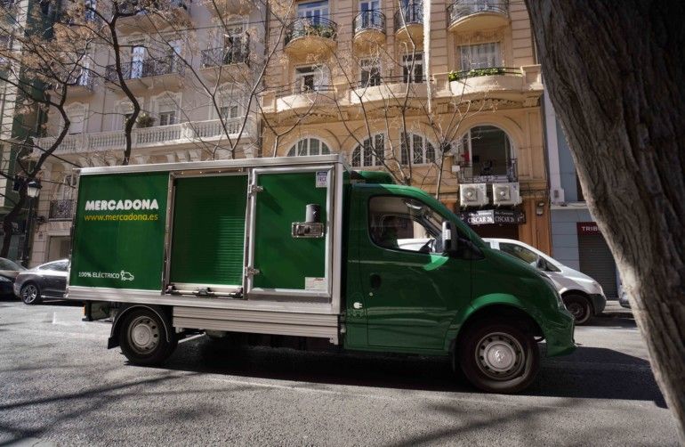 Camión eléctrico para el reparto online de València