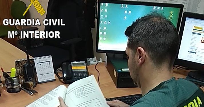 Guardia Civil estafa móviles