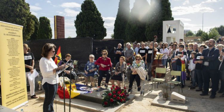 Fosa 100 cementerio Paterna