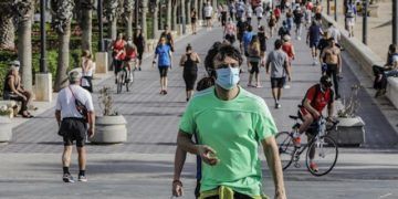 paseo martiimo valencia mascarillas