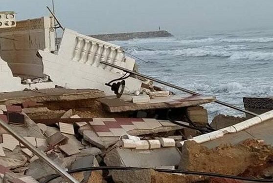 El paseo marítimo, hace un año tras el paso del temporal Gloria