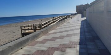 El paseo marítimo, tras su rehabilitación