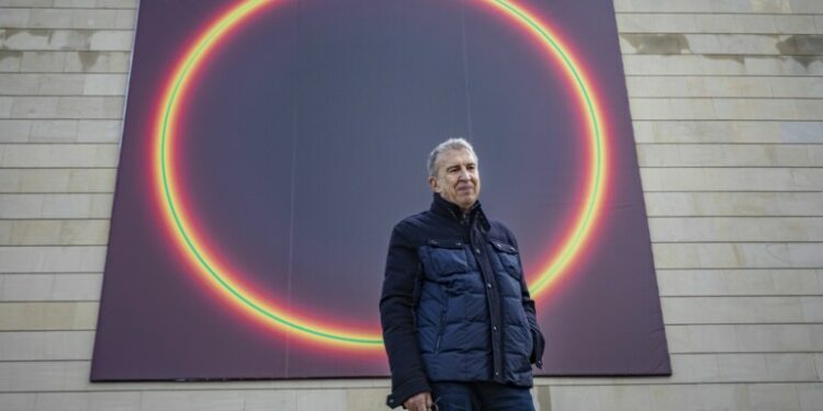 El artista José María yturralde, protagonista de la renovación plástica de los 60, en el Museo de Bellas Artes de Valencia