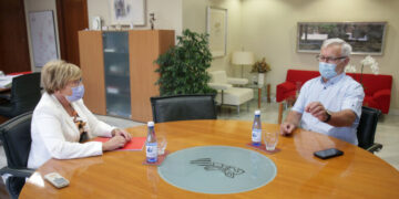 2021-07-09 
L'alcalde de València, Joan Ribó,Se reúne con la Consellera de Sanidad