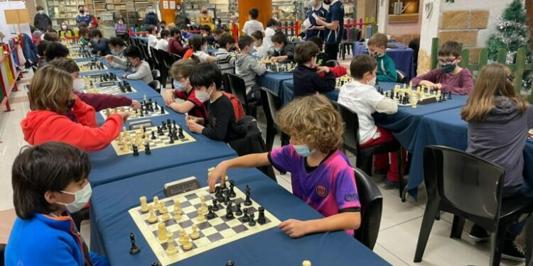 Los escolares en una de las rondas