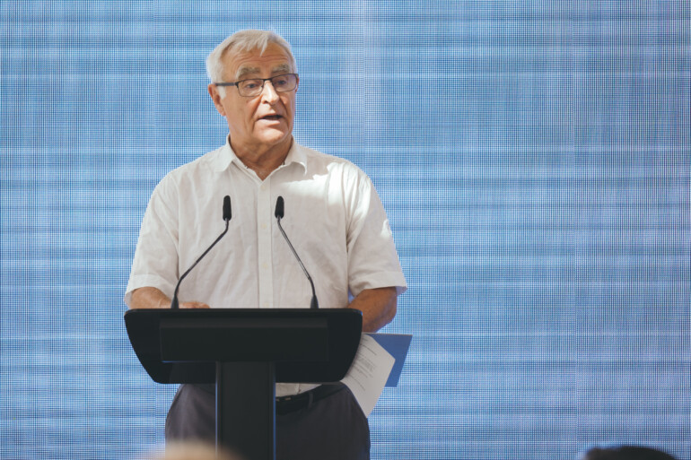 Joan Ribó durante la presentación del World Design Street Festival en el Àgora València