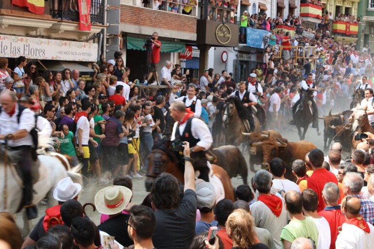 entrada toros caballos segorbe