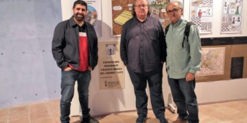 Román Beltrán de la organización junto a Jose Antonio Garzón y Manolo Portolés