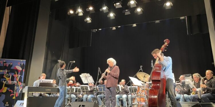 Perico Sambeat con la Banda Municipal de Castelló en el Festival Jazz a Castelló