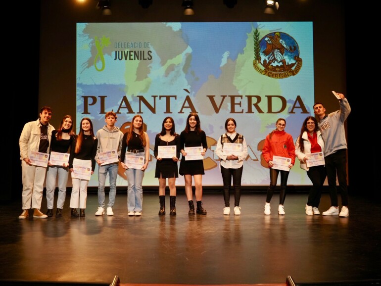 La Gala Juvenil de Junta Central Fallera reúne a 500 personas para reconocer la participación e implicación de los jóvenes falleros, el “presente y futuro” de la fiesta