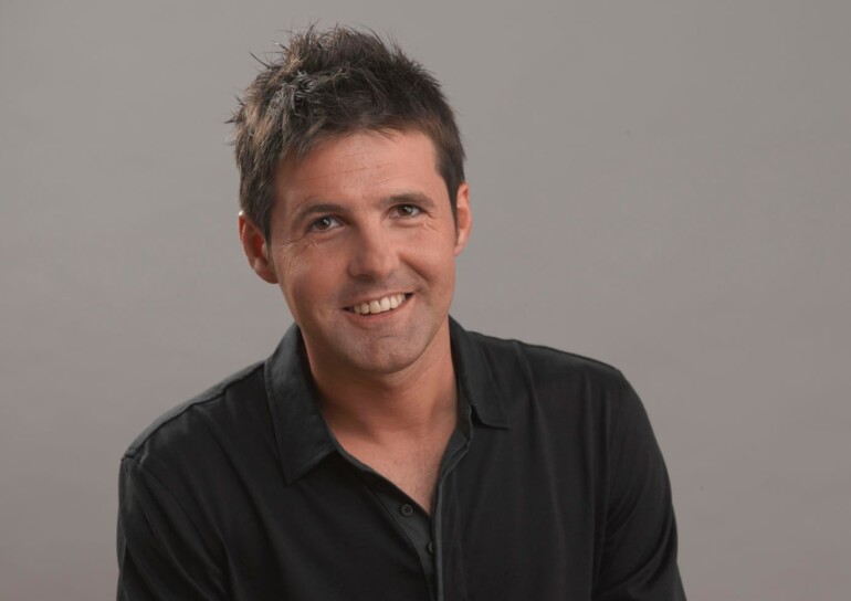 Jesús Cintora presenta en Alborache su libro ‘No quieren que lo sepas’