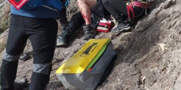 Rescatan a un hombre que había sufrido una caída tras un desprendimiento en el camino por el que practicaba senderismo en el Montcabrer