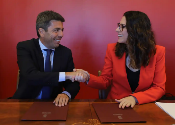 Aitana Mas y Carlos Mazón