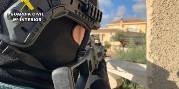 Cuatro agentes de la Guardia Civil,. heridos durante un tiroteo con narcos en El Moralet