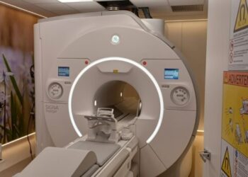 Nuevo equipo de resonancia magnética del Hospital General de Elda