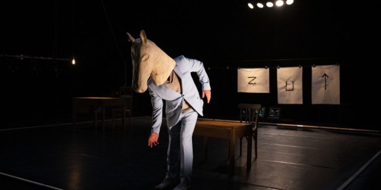 ‘Mazùt’, de Baró d’Evel