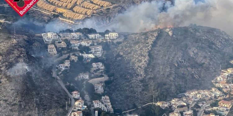 Incendio forestal en Cala Llebeig