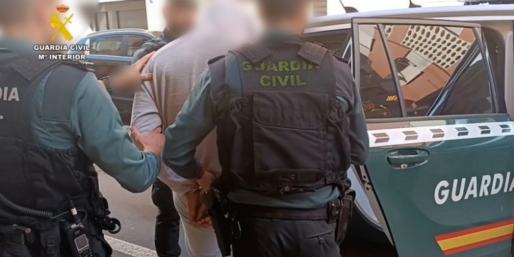 Detención de uno de los sospechosos