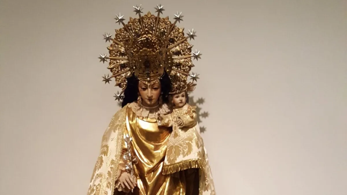 Virgen de los Desamparados del Ayuntamiento de València