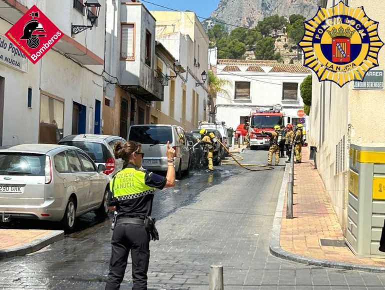 Incendio de 4 coches en La Nucia