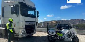 Conductor ebrio detenido en la A-70 por Alicante