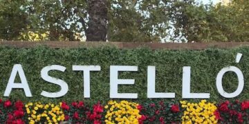 Tapiz floral del parque Ribalta vandalizado