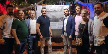 Descubrimiento del monolito del antiguo campo de fútbol Romeu