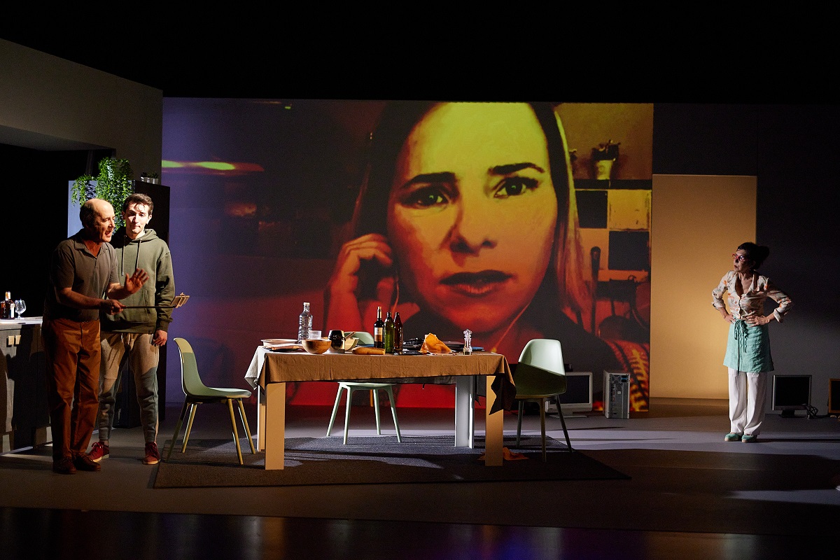 Estreno de 'Redada Familiar' en Sala Russafa