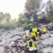 Bomberos forestales de la Generalitat trabajando en el incendio de Montitxelvo este lunes 6 de noviembre