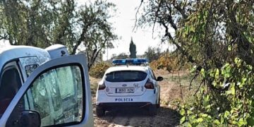 La Policía de la Generalitat, haciendo controles para evitar robos en el campo