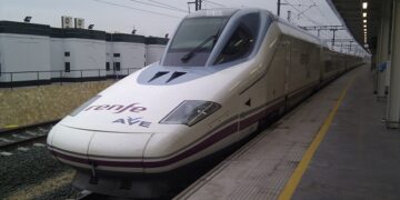 AVE. Renfe