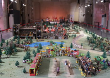 Inauguració de l'exposició de Playmobil a Xàtiva