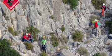 Rescate de un escalador herido en el Puig Campana