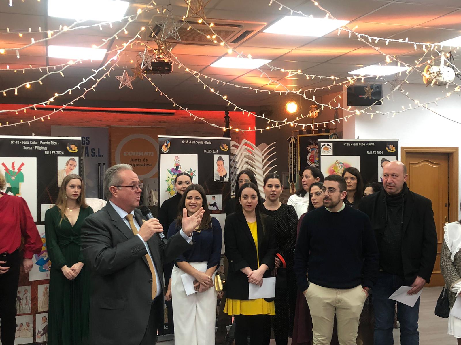 Presentación de bocetos 2024 de las fallas de la Agrupación de Ruzafa