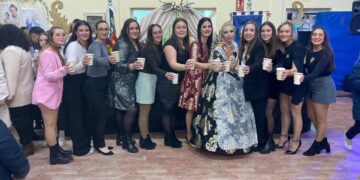 Vino de honor de la Falla El Carmen de Manises