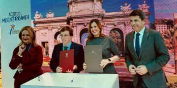 Firma del protocolo de promoción turística entre Valencia y Madrid