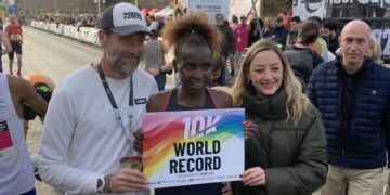 Anges Jebet consigue el récord del mundo en la 10K Valencia Ibercaja
